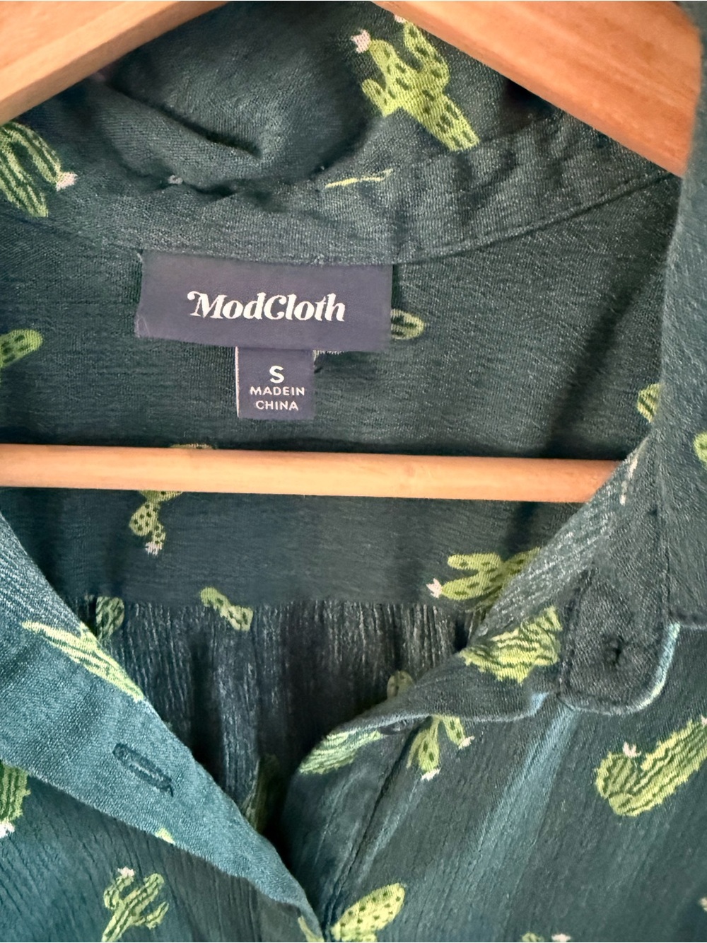 ModCloth | Cactus Print Button-up Small - Picture 2 of 5